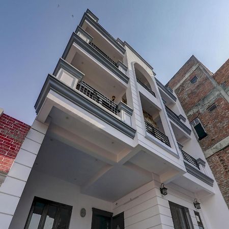 Hotel Collection O The Lemongrass Prayagraj Exterior foto