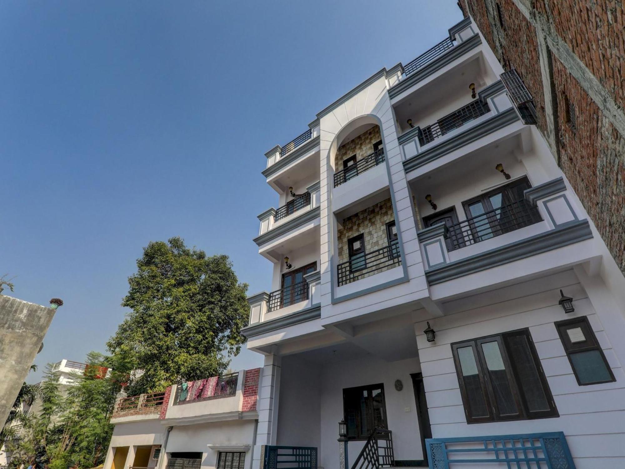 Hotel Collection O The Lemongrass Prayagraj Exterior foto